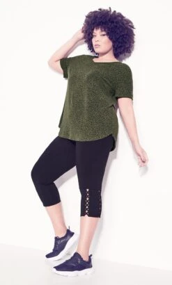 Avenue Green Animal Print T-Shirt