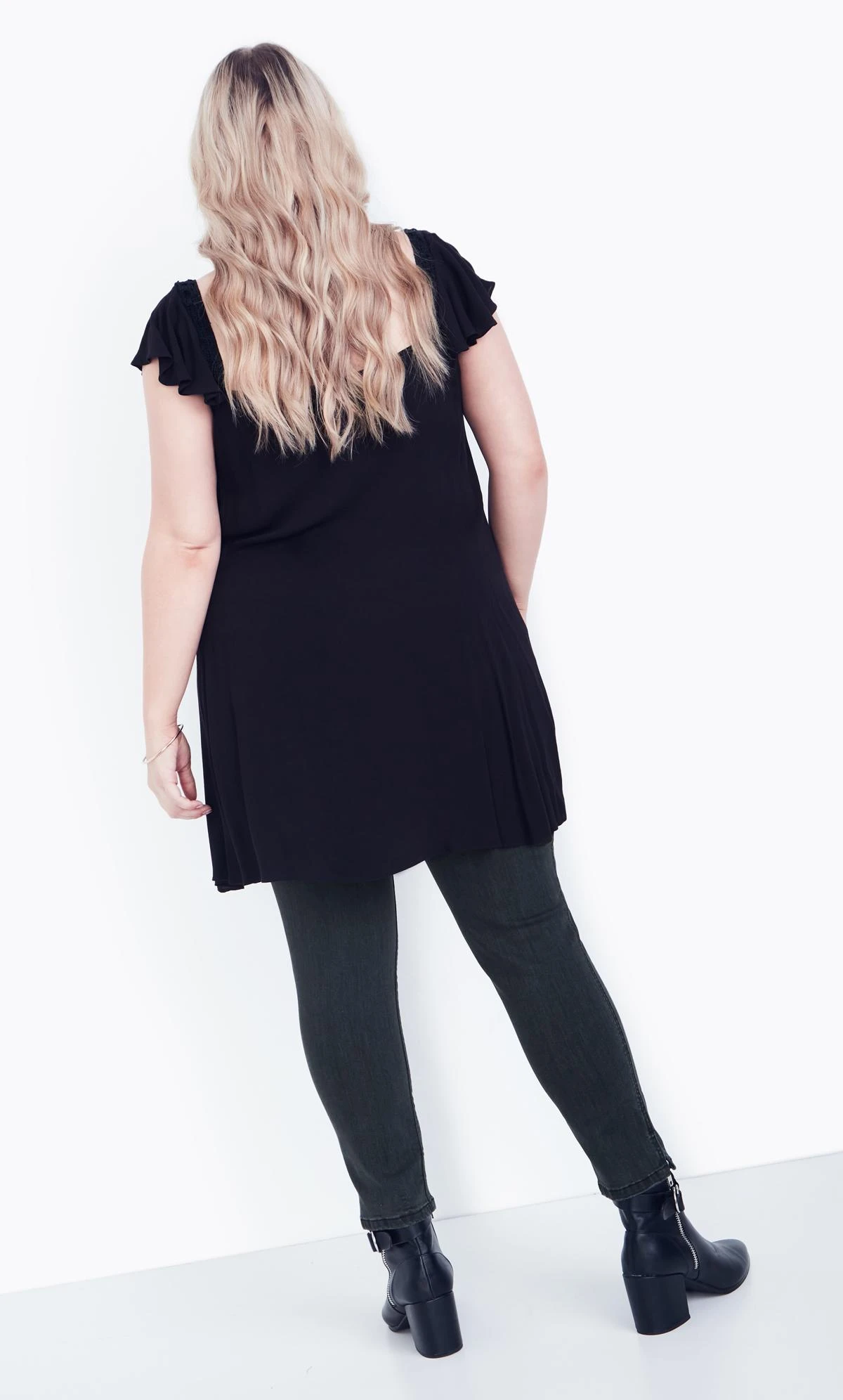 City Chic Aveology Black Villa Skinny Jean - Image 2