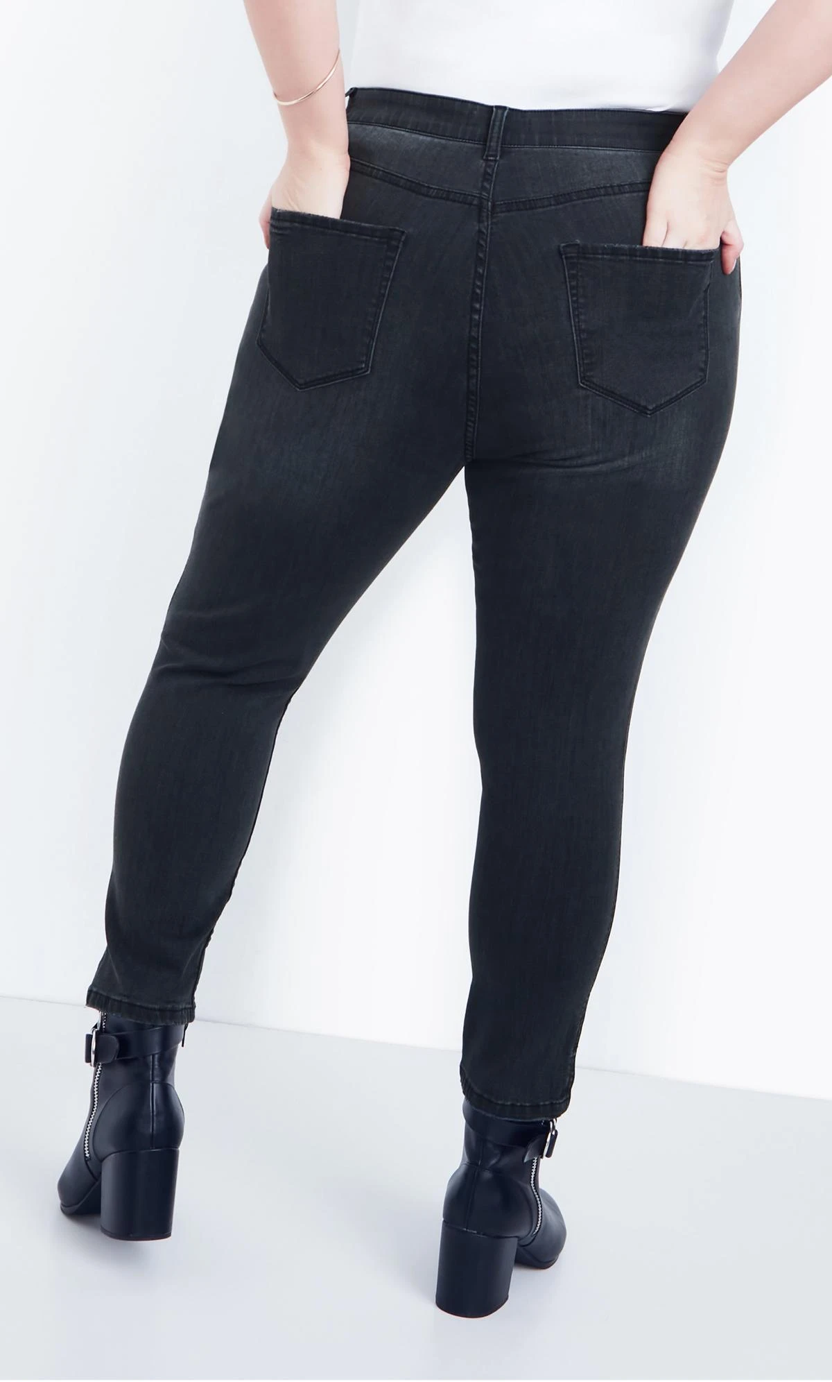 City Chic Aveology Black Villa Skinny Jean - Image 4