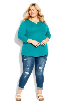 Avenue Green Notch Neck 3/4 Sleeve Plain Tee