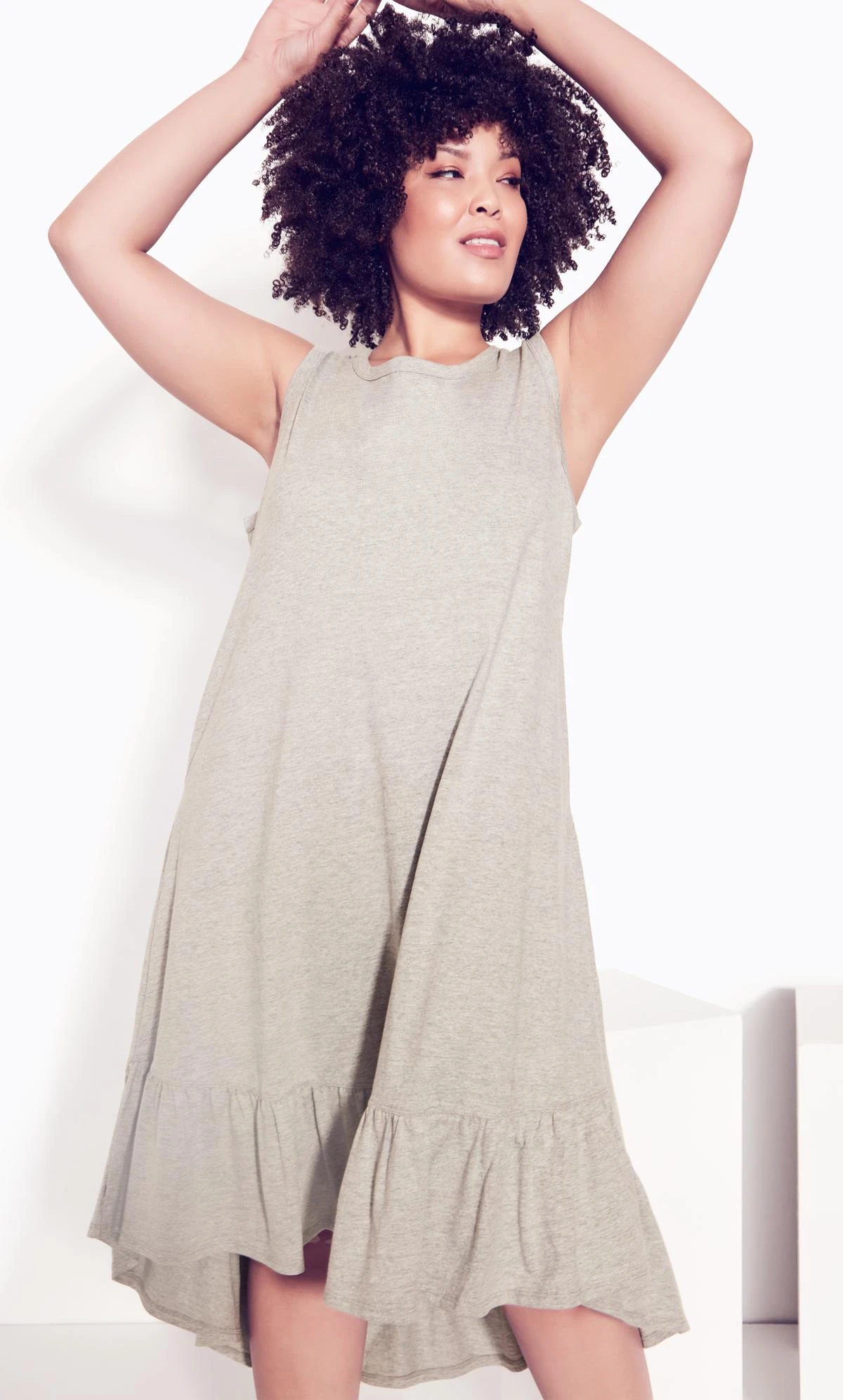 Avenue Grey Sleeveless Dipped Smock Hem Midi Dress - Image 2