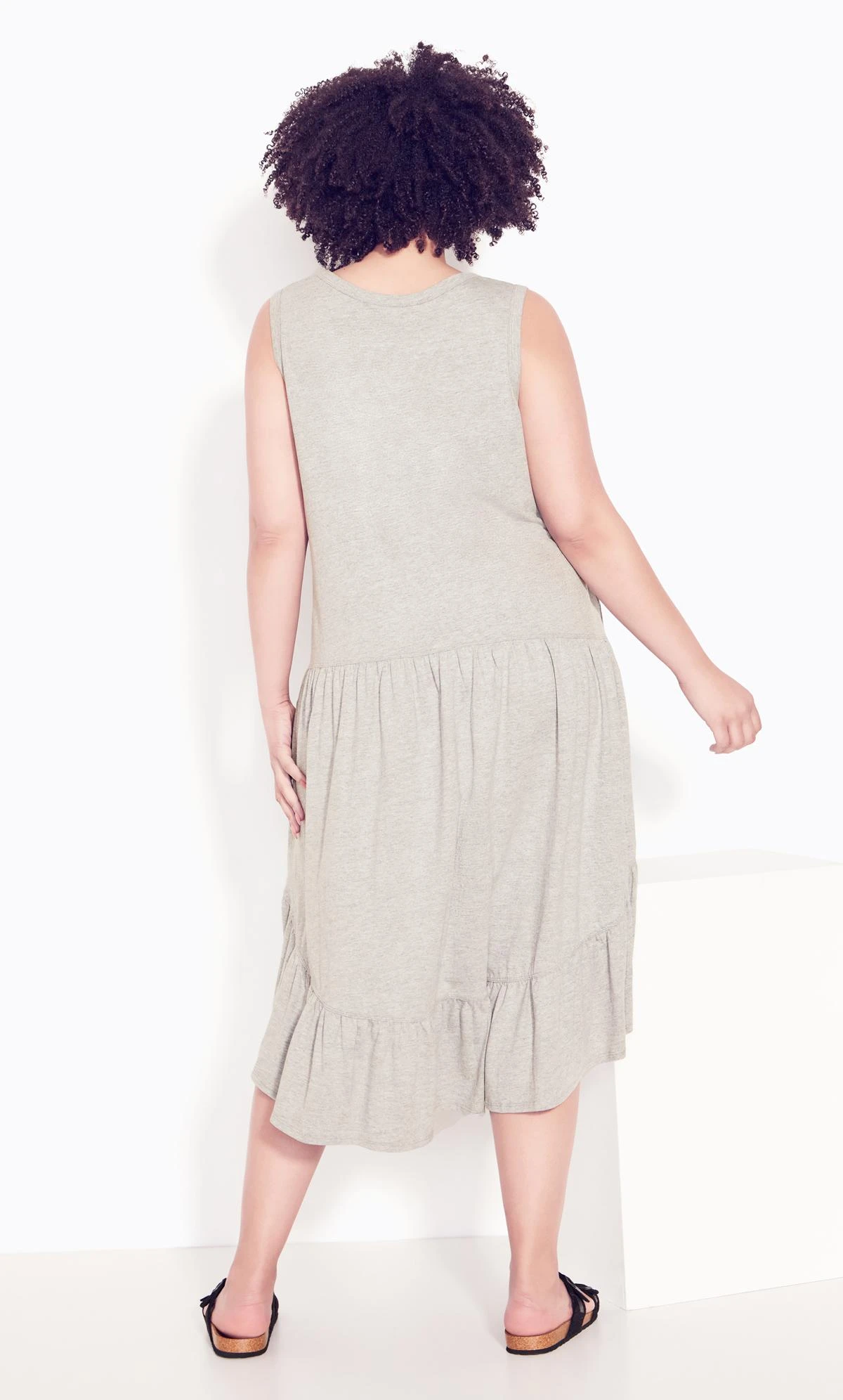 Avenue Grey Sleeveless Dipped Smock Hem Midi Dress - Image 3