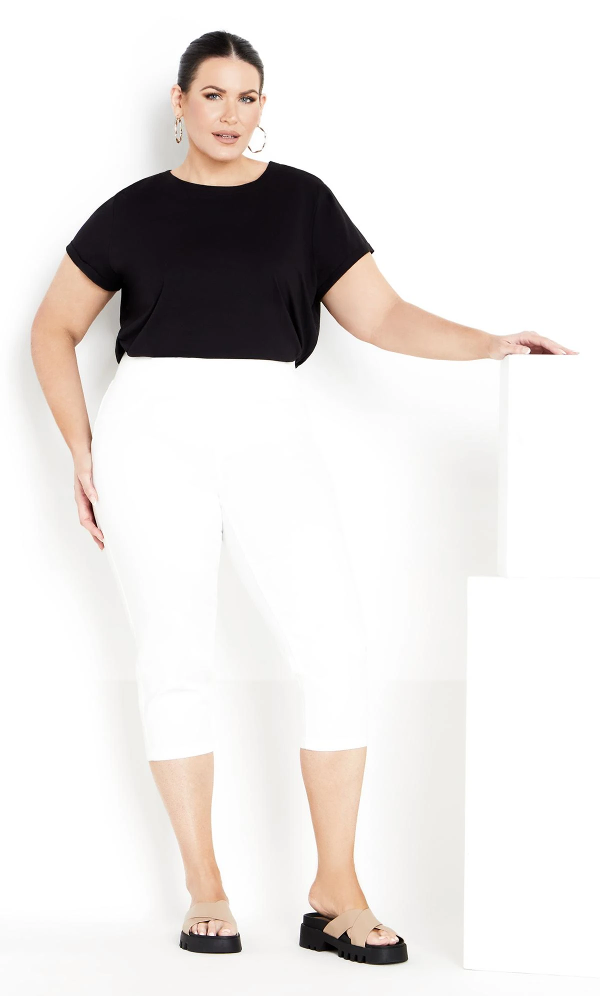 Avenue Evans White High Waisted Cropped Jeans - Image 3