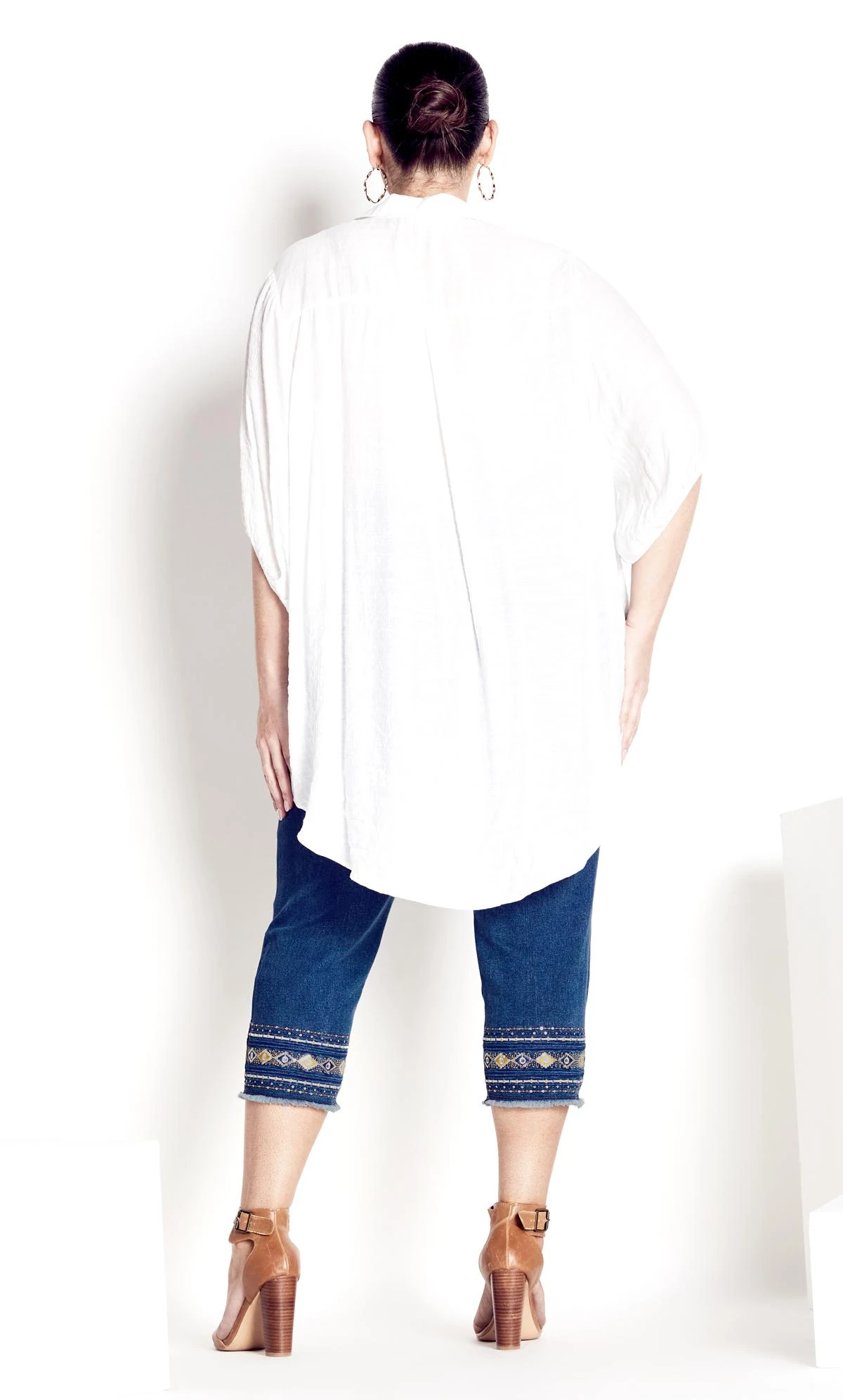 Avenue Blue Mid Wash Denim Lola Detail Jeans - Image 3