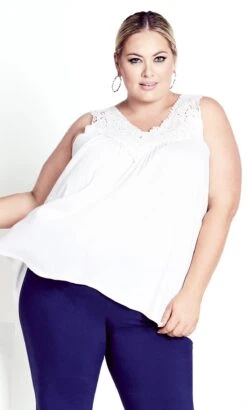 Avenue Ivory Allegra Crochet Top