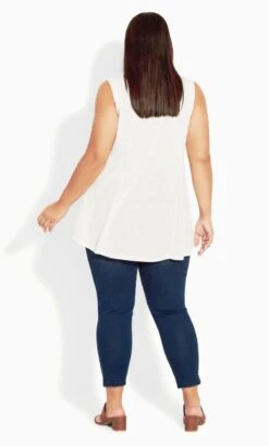 Avenue Blue Dark Wash Skinny Jeans